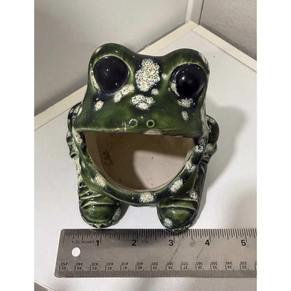 Vintage 1970s Handmade Ceramic Green Speckled Frog Kitchen Sponge Holder